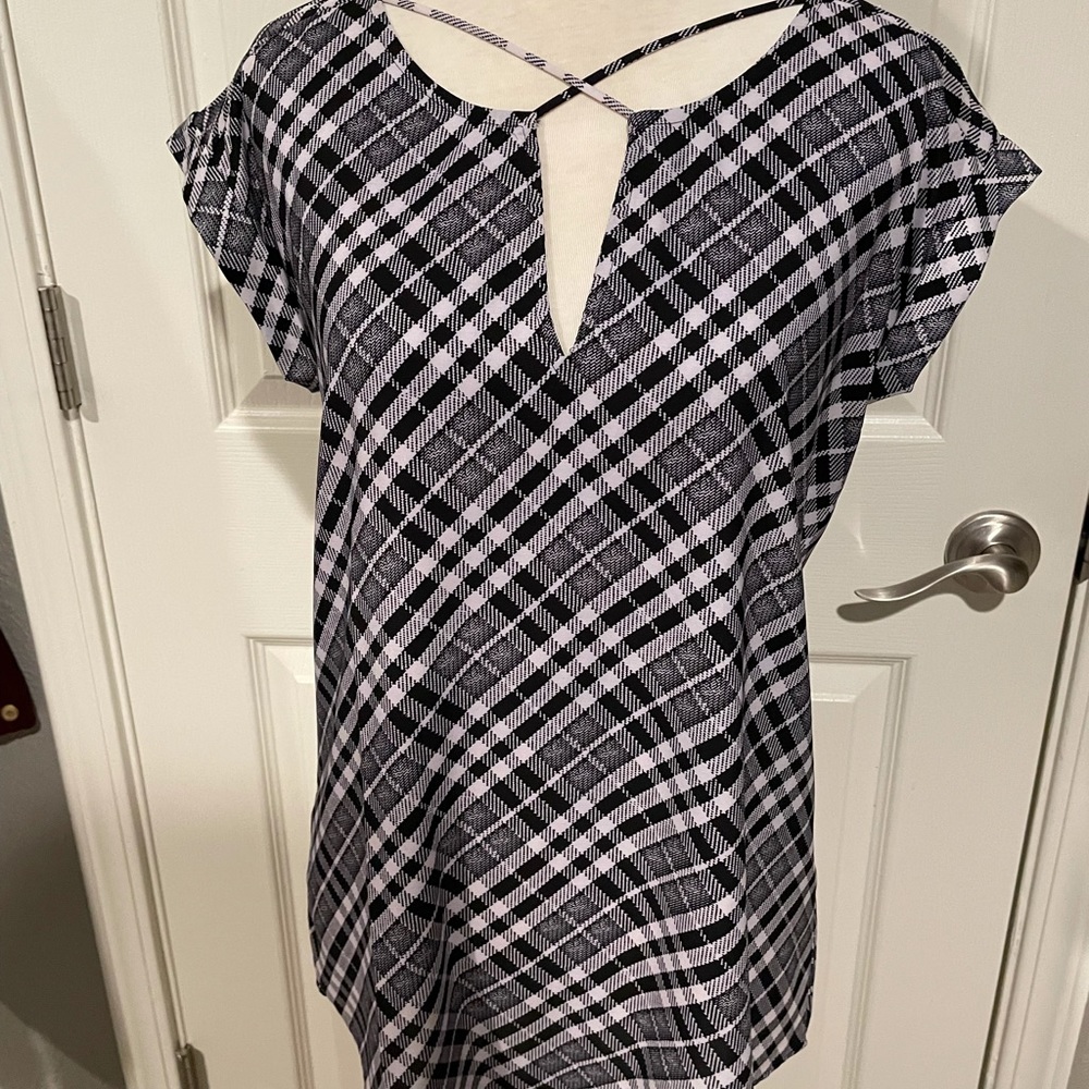 Black and white checked Express top. Size S